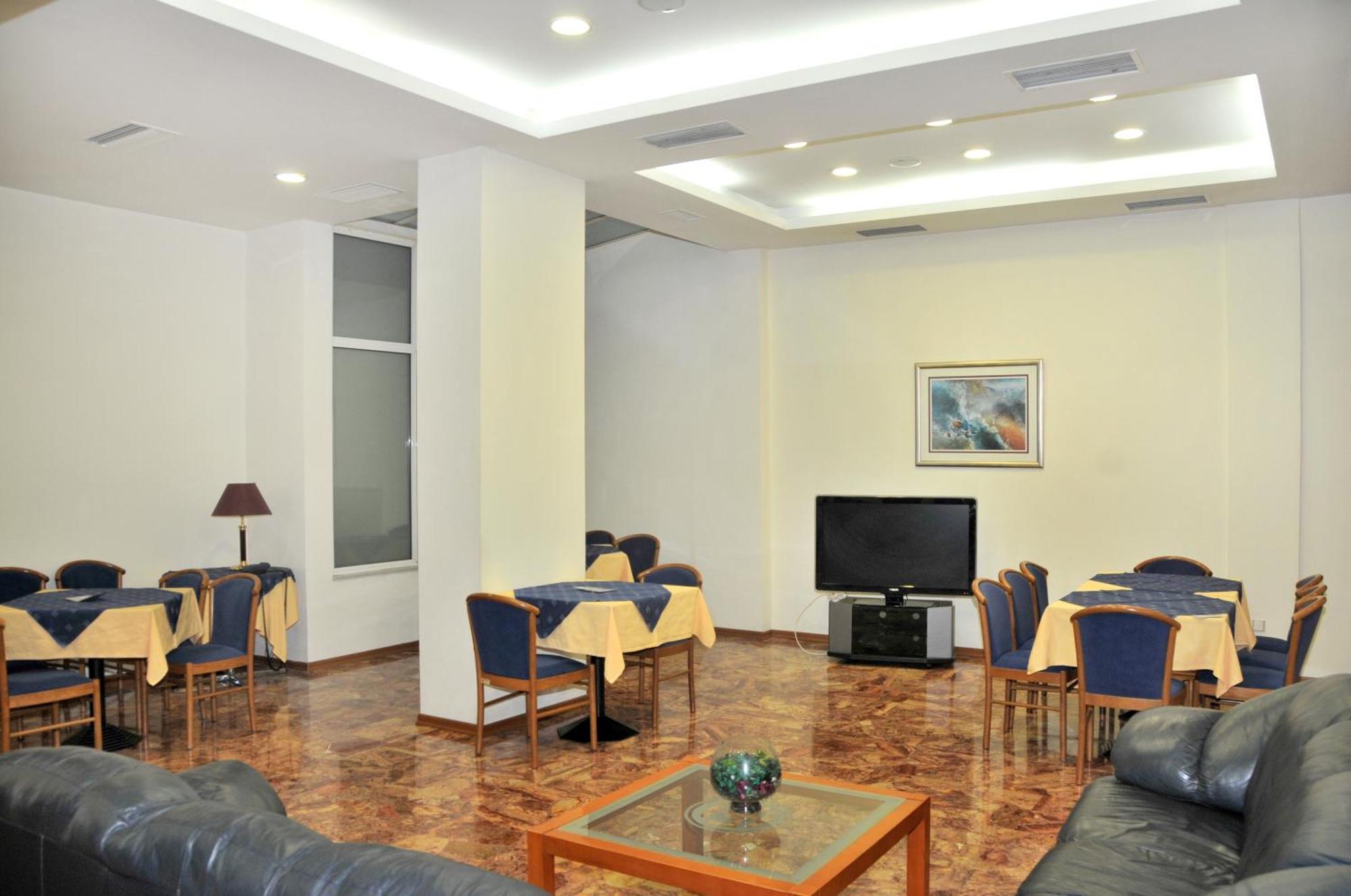 Hotel Elena Ламия Экстерьер фото